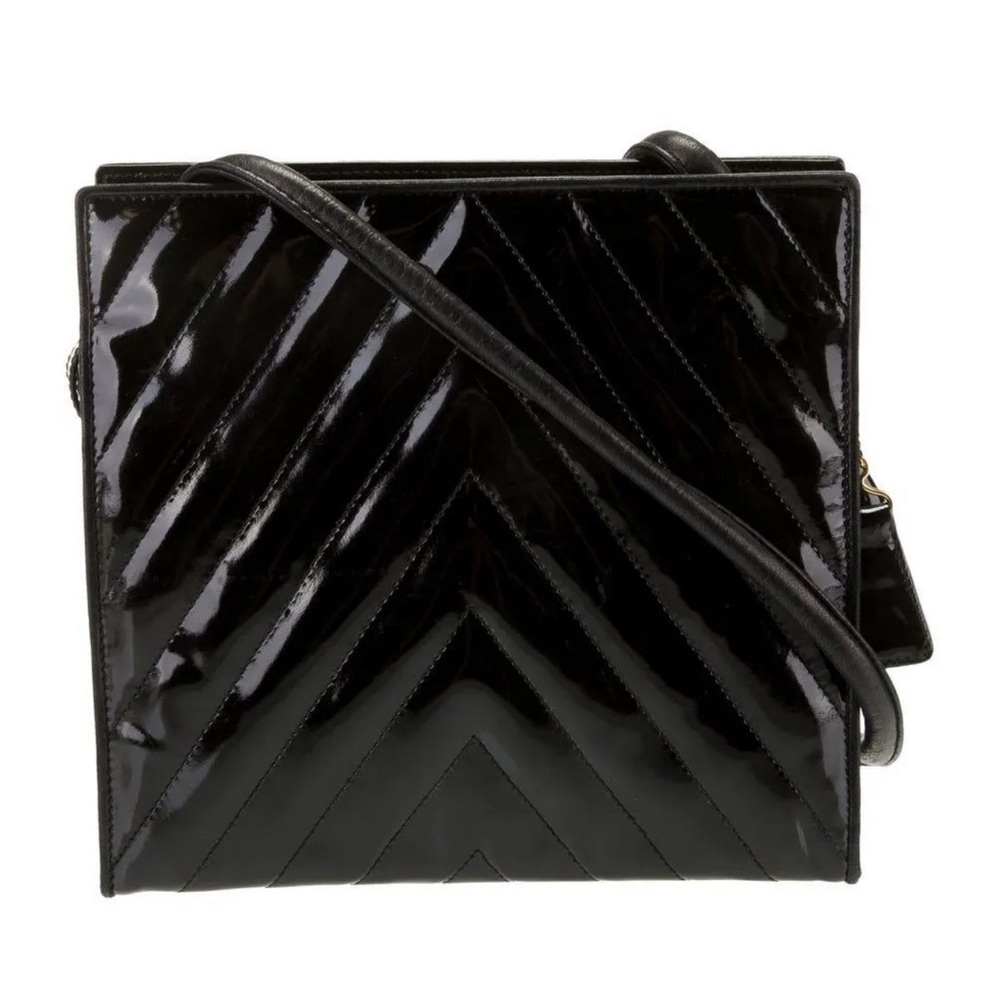 ✨💎1989-1991✨💎 CHANEL SERIES ONE 💎V STITCH ENAMEL COCO MARK BAG W/ CARD/COA/DUSTY - Picture 6 of 16